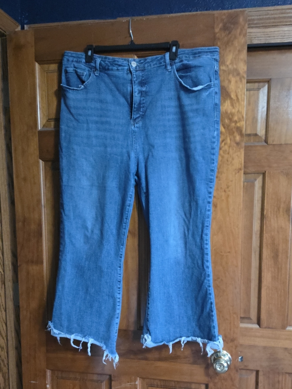 Women's Blue High-Rise Wide Leg Jeans with Frayed Hem